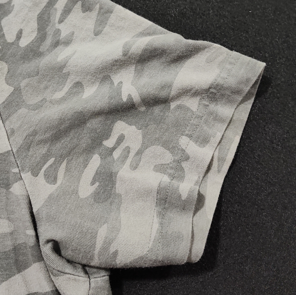 Life is Good Men's Crusher Crew Neck Tee - Gray Camo -Buck Buck Moose Size XLM - Picture 4 of 8